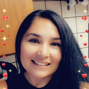 Meet your Posher, Dee